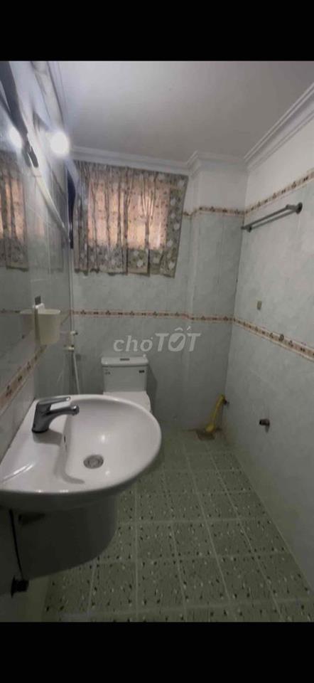 Phòng cuối 101 - 30M2 giá ưu đãi