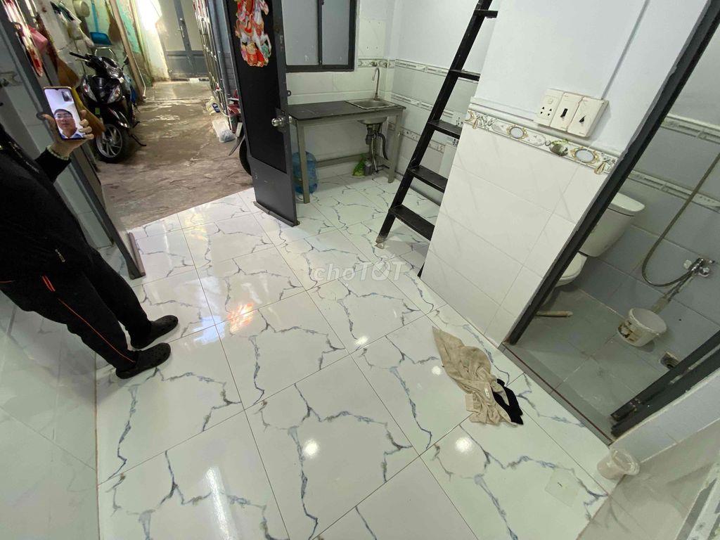 CHO THUÊ NHÀ QUẬN 7 LÊ VĂN LƯƠNG GẦN TDTU,NTTU CÁCH Q1 5P ĐI XE GẦN TT