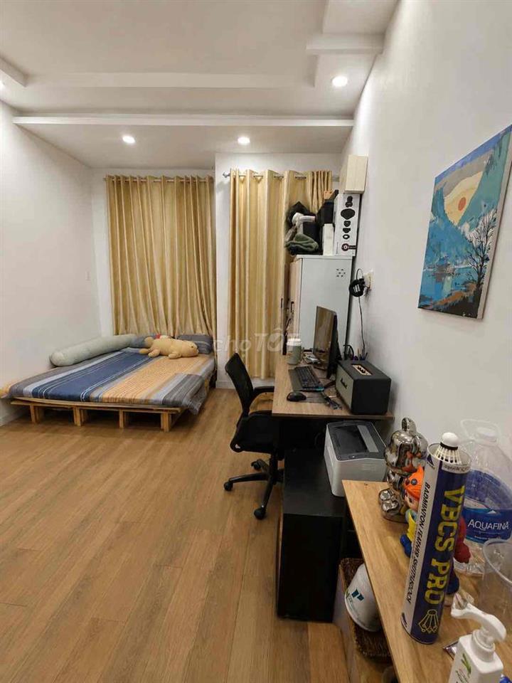 Nhượng lại phòng Liên Tỉnh 5 vào ở ngay