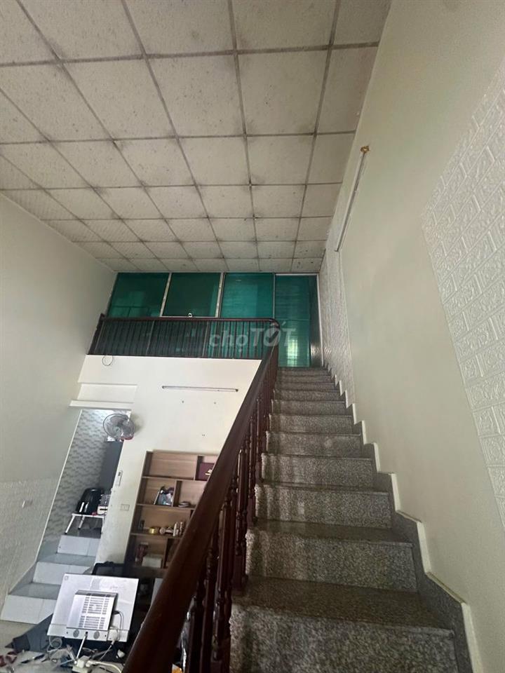 Cho thuê nhà riêng xe hơi đỗ cửa Phú Diễn
