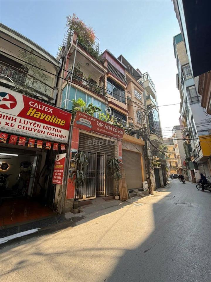 Bán nhà 2 mặt tiền, 1 mặt view hồ