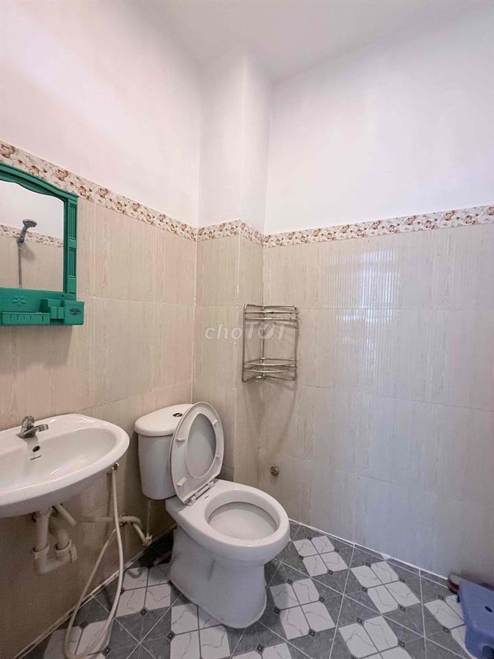 1 trệt 2 lầu
