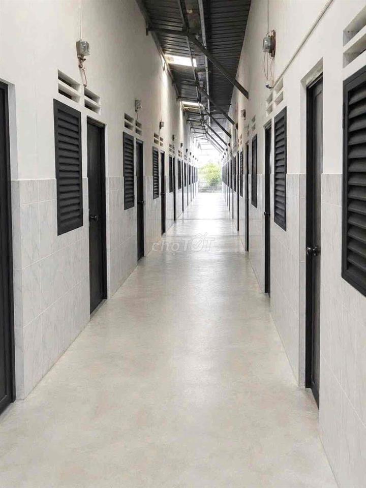Trống Phòng Mới Xây cách Làng Đại Học CHỈ 10Phut - Ở Liền giá rẻ