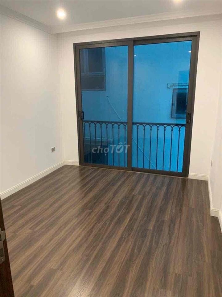 chính chủ cần bán nhà cổ điển A