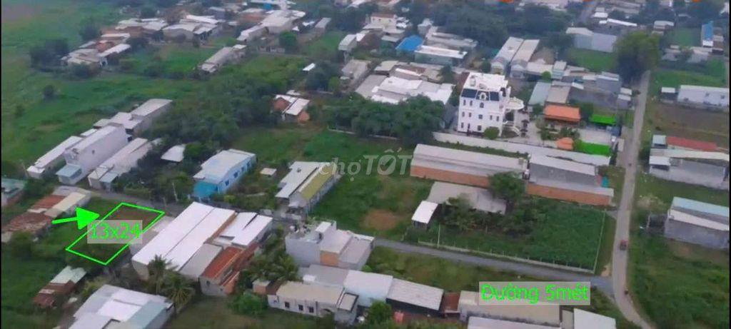 1/ Nguyễn Thị Dưỡng (lô Gốc) giá Ngân Hàng