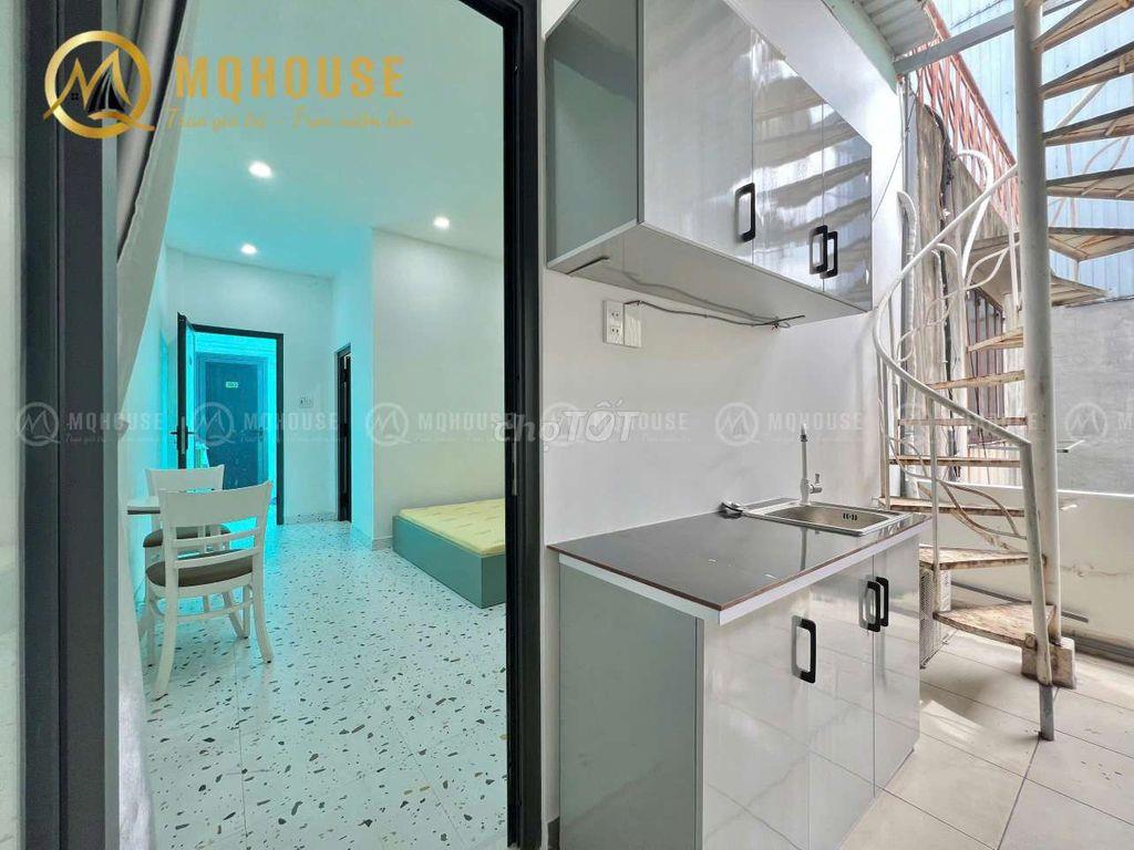 Studio Bạch Đằng