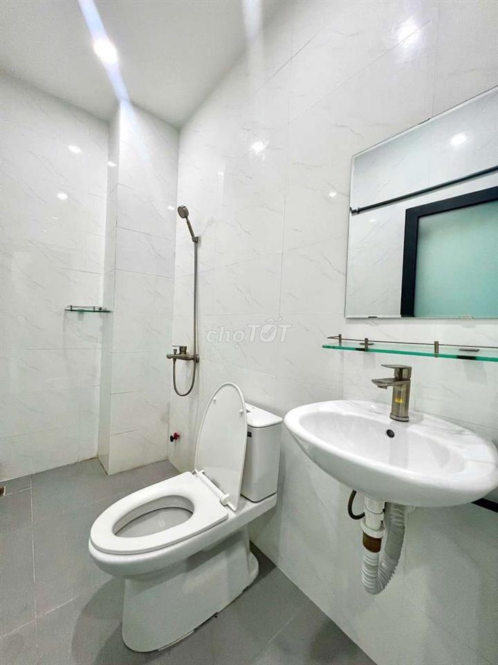 Studio Bạch Đằng