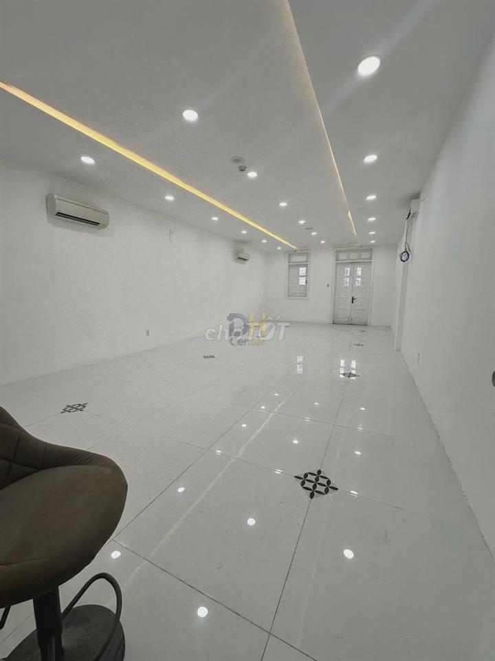🏢 Cho Thuê Tòa Nhà MT Lê Văn Sỹ Phú Nhuận - Hầm Xe Rộng, Thang Máy Mới
