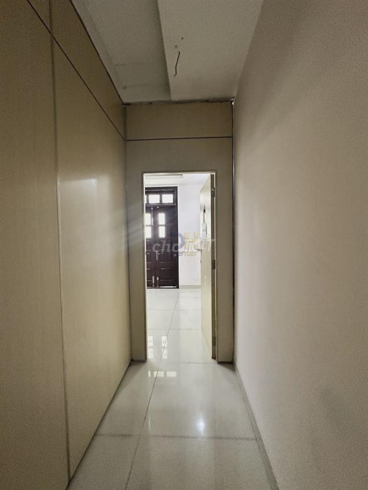 🏢 Cho Thuê Tòa Nhà MT Lê Văn Sỹ Phú Nhuận - Hầm Xe Rộng, Thang Máy Mới