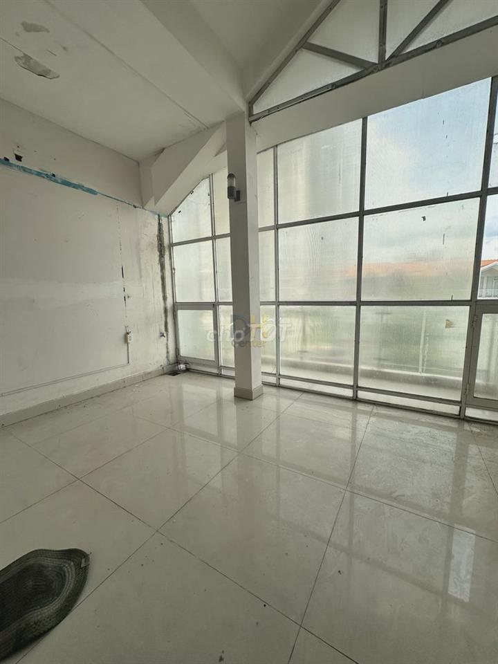 🏢 Cho Thuê Tòa Nhà MT Lê Văn Sỹ Phú Nhuận - Hầm Xe Rộng, Thang Máy Mới
