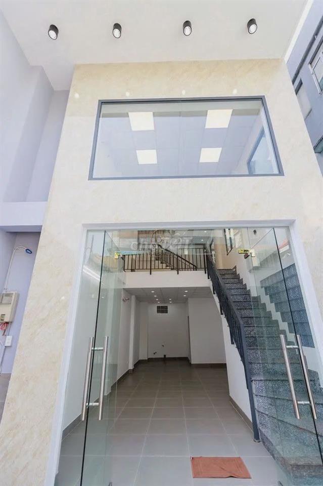 🔥 Cho thuê MT Huỳnh Tịnh Của Q3 - 5.5x16.5m, Trệt Lửng 3 Lầu Suốt