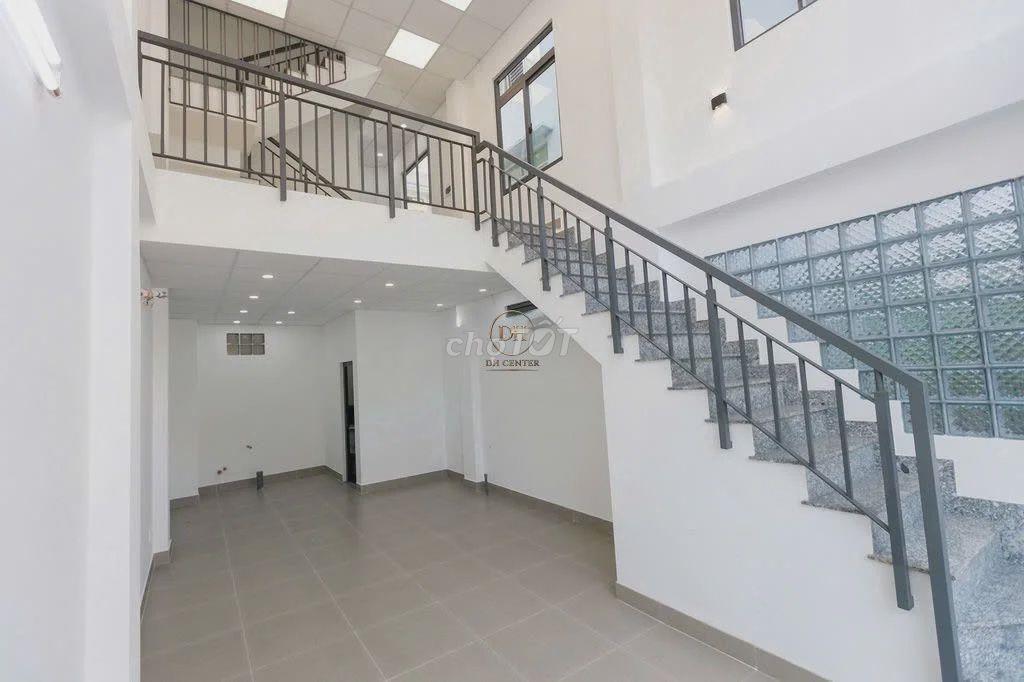 🔥 Cho thuê MT Huỳnh Tịnh Của Q3 - 5.5x16.5m, Trệt Lửng 3 Lầu Suốt