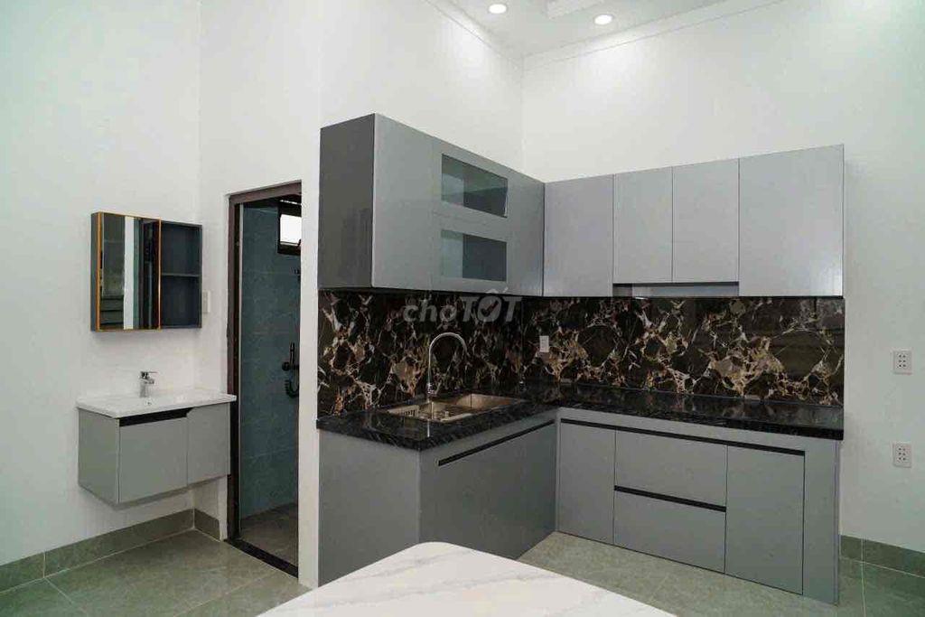 BÁN NHÀ 1 trệt 2 lầu 3tỷ8 ngay trung tâm THUẬN GIAO