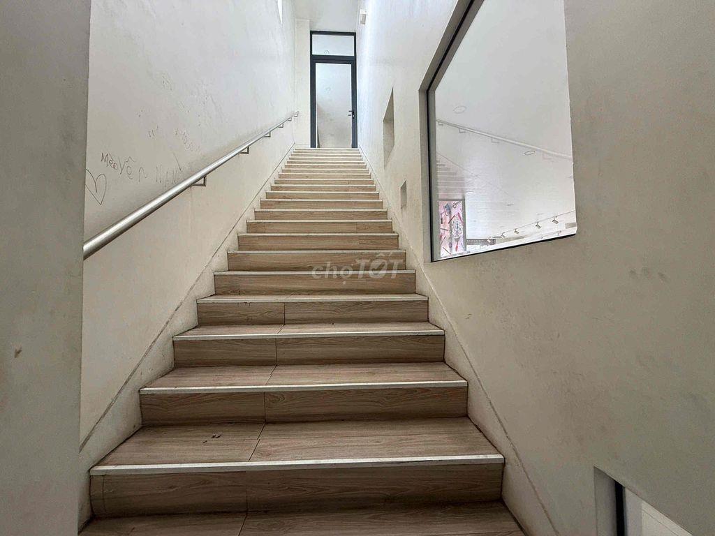 Bán nhà mặt tiền QL 51 ngang 10x17