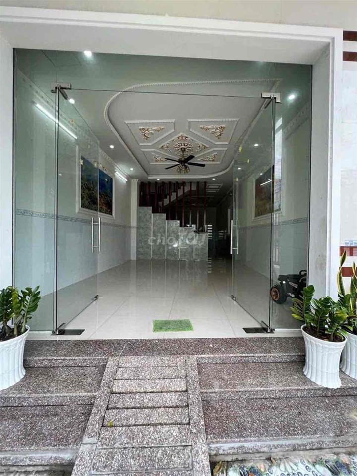 Nhà khu văn hoá tây đô Cái Răng lộ 15m lề 5m kế cạnh quốc lộ 1A