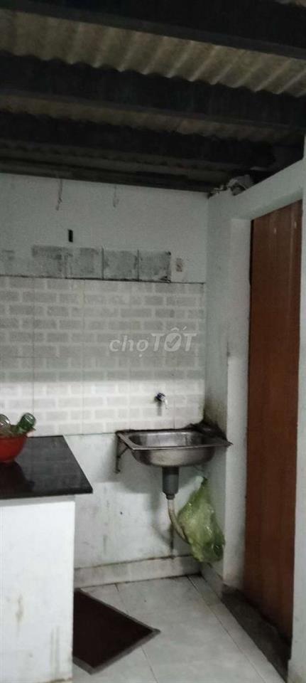 Cho thuê phòng trọ 18m2 