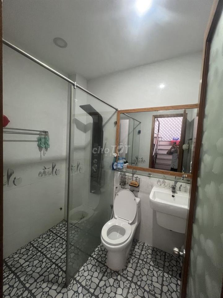 Nhà bán khu biệt thự làng hoa gò vấp