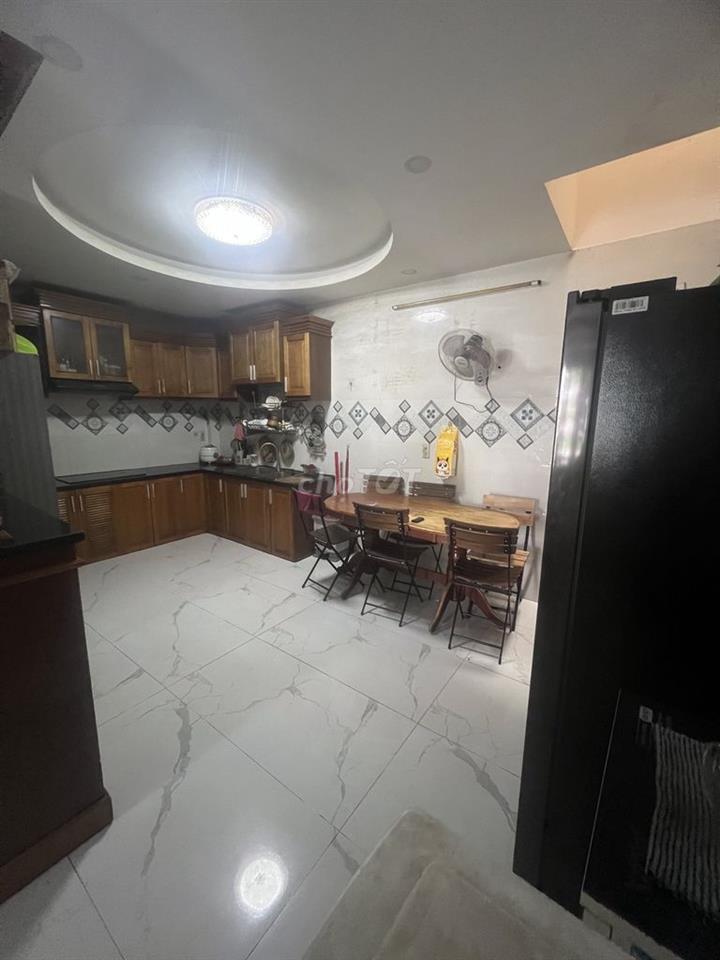 Nhà bán khu biệt thự làng hoa gò vấp