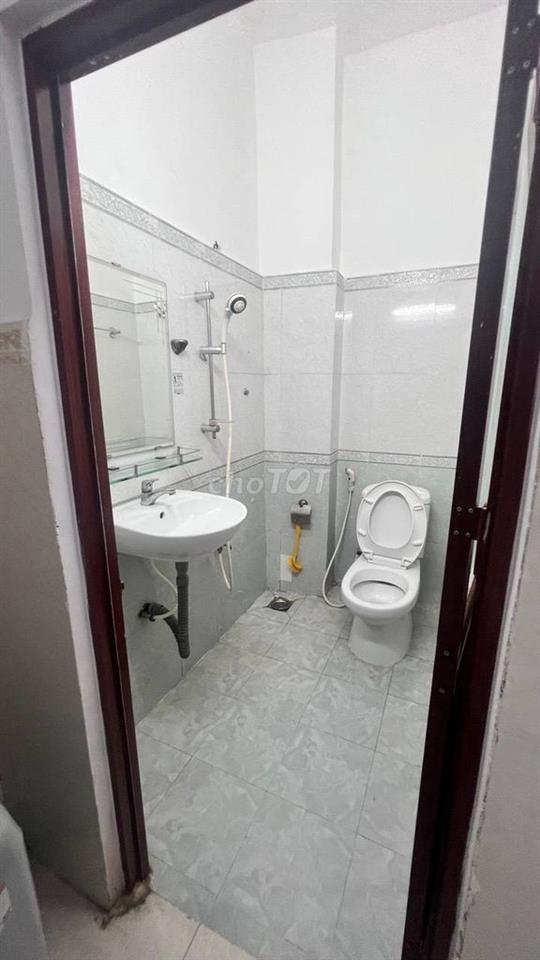 Cho thuê nhà nguyên căn, 2PN, 2WC, lâu dài, hẻm Quang Trung, Gò Vấp