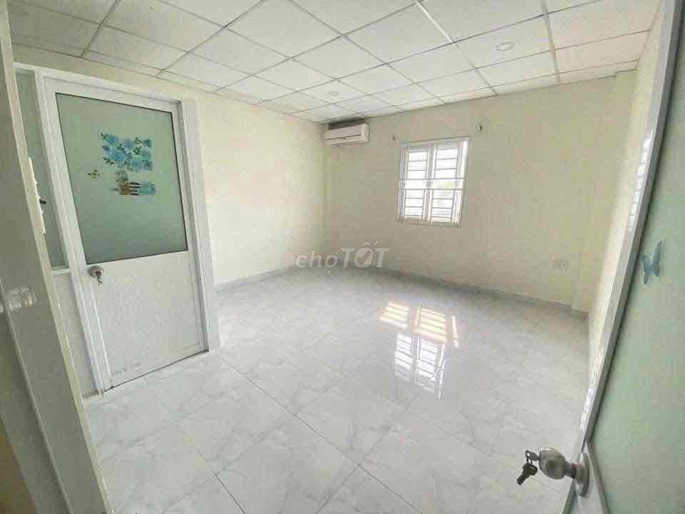 😍CHo THue Nhà Mặt đường 22 Gan Cao Đẳng Cong Thuong