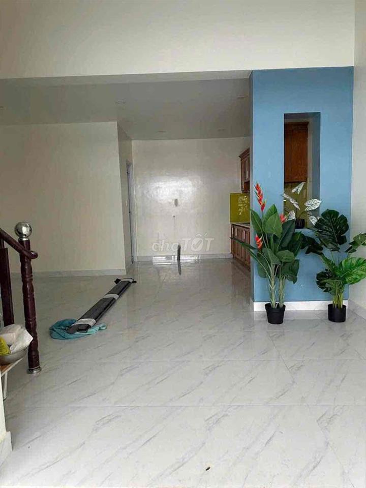 😍CHo THue Nhà Mặt đường 22 Gan Cao Đẳng Cong Thuong