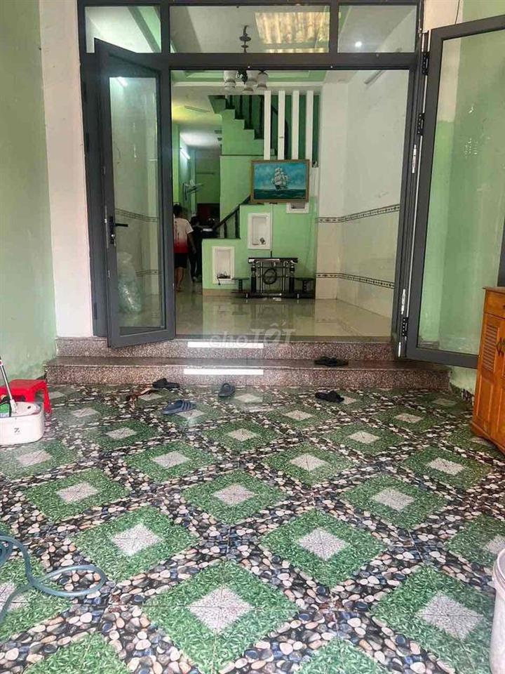 Cho Thue nhà mặt tiền dường phước Long A ---Gần XLHN