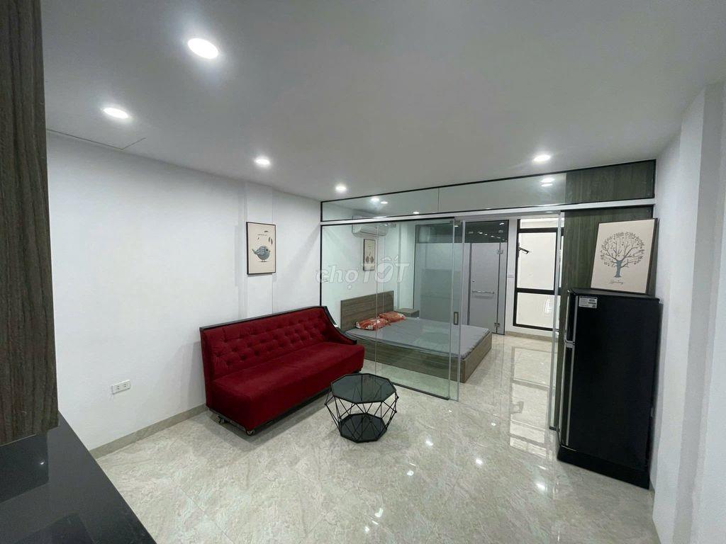 Căn hộ 1K1N FULL ĐỒ, nhà mặt phố Khâm Thiên, Đống Đa 6.8 triệu/th