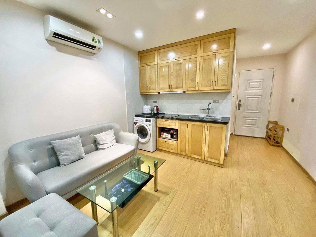 Cho thuê căn hộ 1k1n phố Đặng Thai Mai Tây Hồ, full nội thất 6.8 tr/th