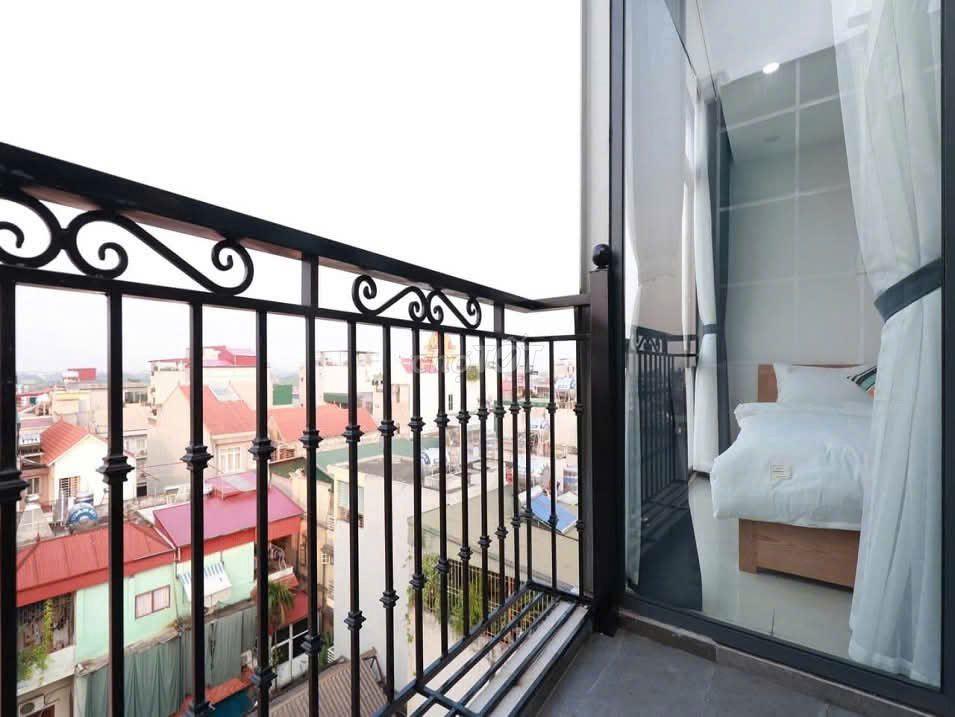 Cho thuê căn hộ 2 ngủ phố Tứ Liên Tây Hồ, full nội thất xịn 9 triệu/th