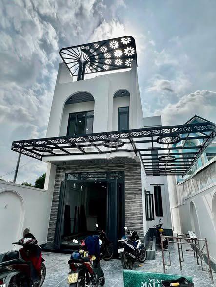 Bán nhà vườn Long An