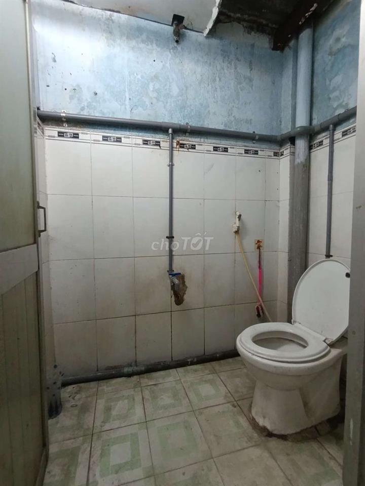 nhà cho thuê khu mã lò giáp gò xoài DT 5*8 gác suốt 2p 2wc