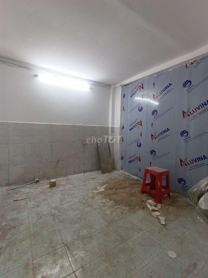 nhà cho thuê khu mã lò giáp gò xoài DT 5*8 gác suốt 2p 2wc