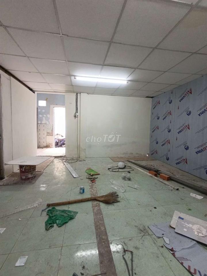 nhà cho thuê khu mã lò giáp gò xoài DT 5*8 gác suốt 2p 2wc