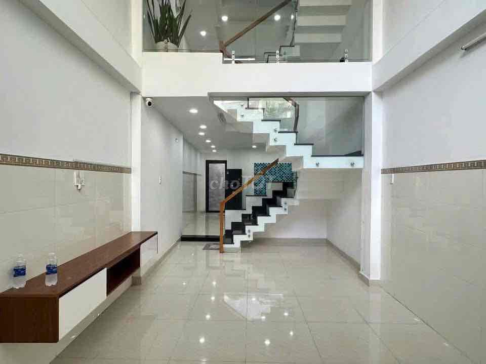 Cho thuê gấp nhà HXT Hoàng Hoa Thám , Q, Bình Thạnh