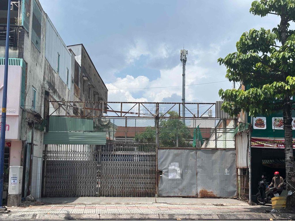mặt bằng cho thuê 250m2 mặt tiền đường Lê Thị Hà