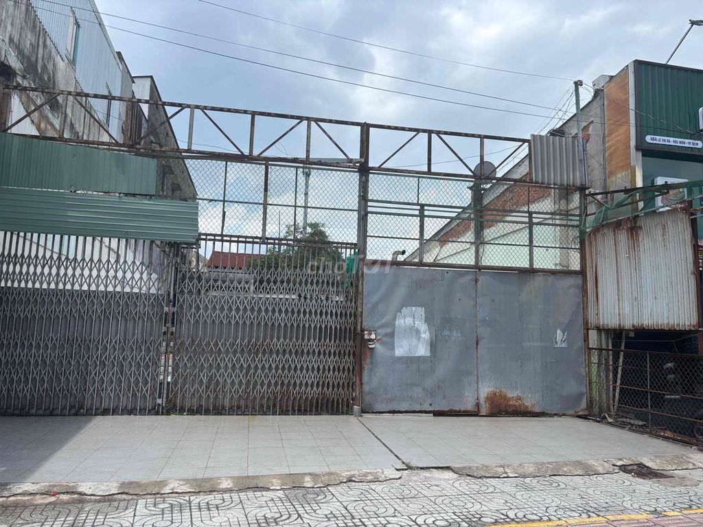 mặt bằng cho thuê 250m2 mặt tiền đường Lê Thị Hà