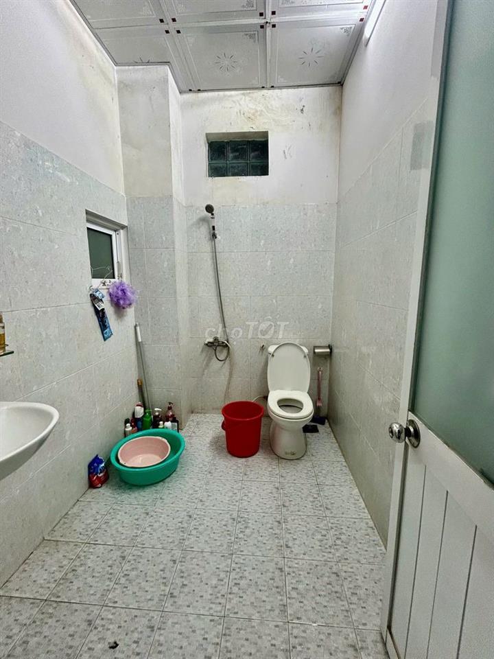 Cho thuê phòng trong nhà 3 tầng, Hiệp Bình Phước – 5 triệu/tháng