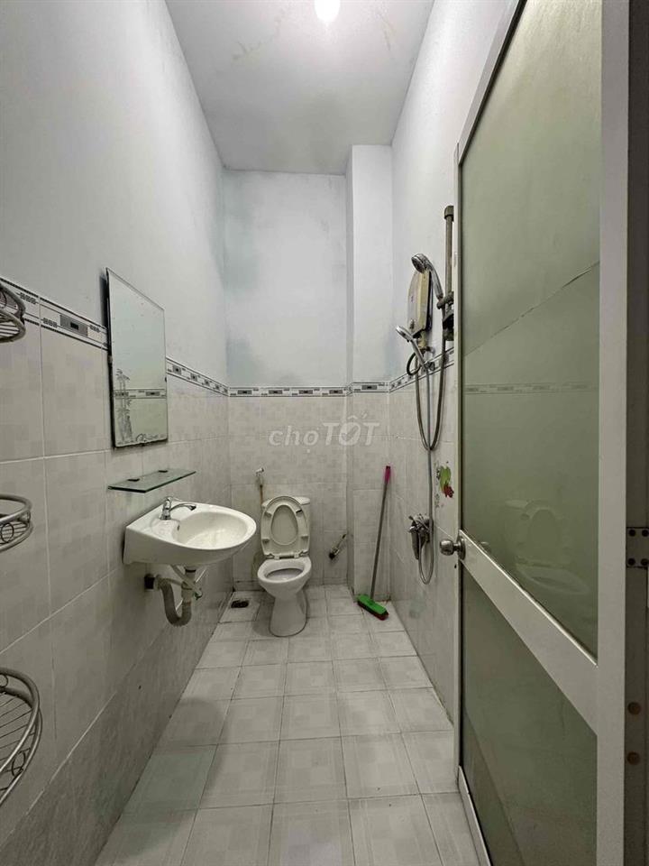 Phòng máy lạnh full nội thất