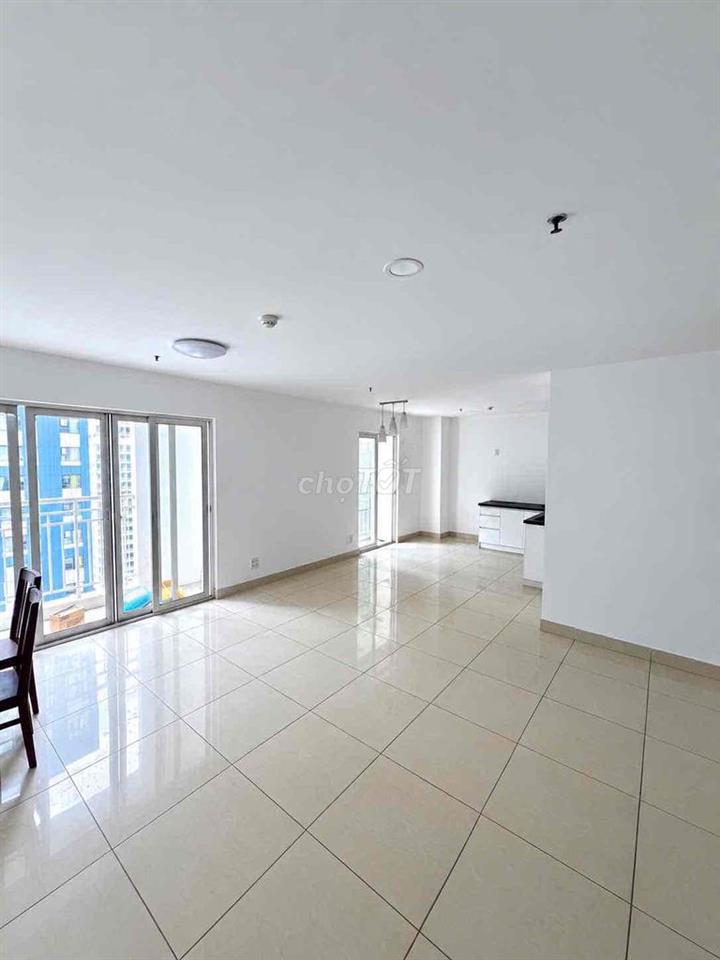 🏡 Siêu phẩm 3PN 115M2, GIÁ 7TR TẠI CHARM PLAZA DĨ AN