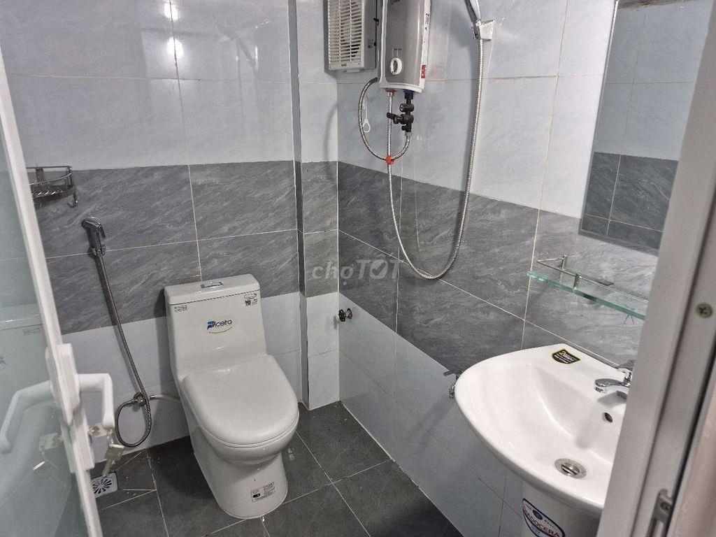 Phòng trọ cao cấp Hòa Xuân, gần sân vận động