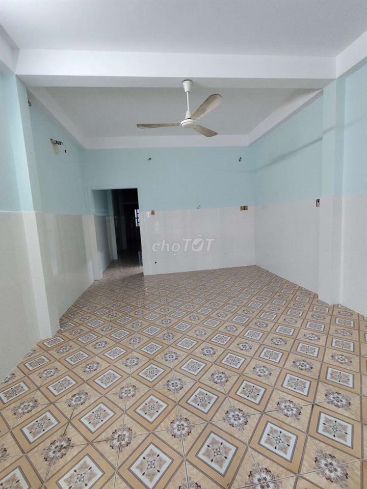 Đỗ Tường Phong Tầm Vu cho thuê nhà nguyên căn mặt tiền