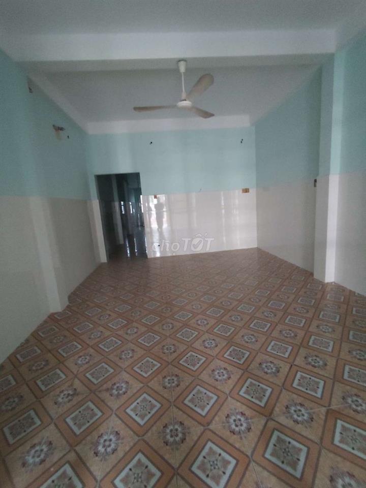 Đỗ Tường Phong Tầm Vu cho thuê nhà nguyên căn mặt tiền