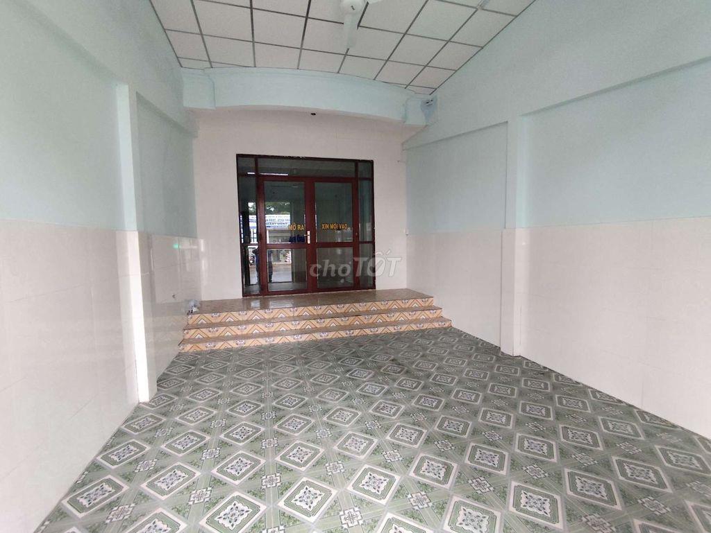 Đỗ Tường Phong Tầm Vu cho thuê nhà nguyên căn mặt tiền