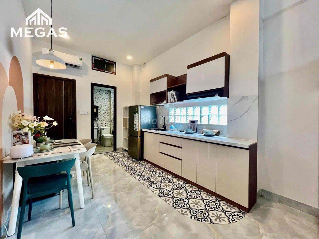 Căn hộ dịch vụ nằm tại Nơ trang long thiết kệ dạng 2 không gian ngủ