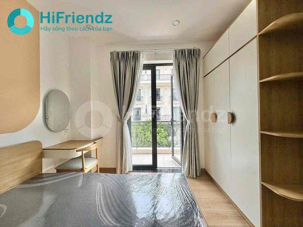 Căn hộ dịch vụ 1 phòng ngủ ngay Vạn Phúc City