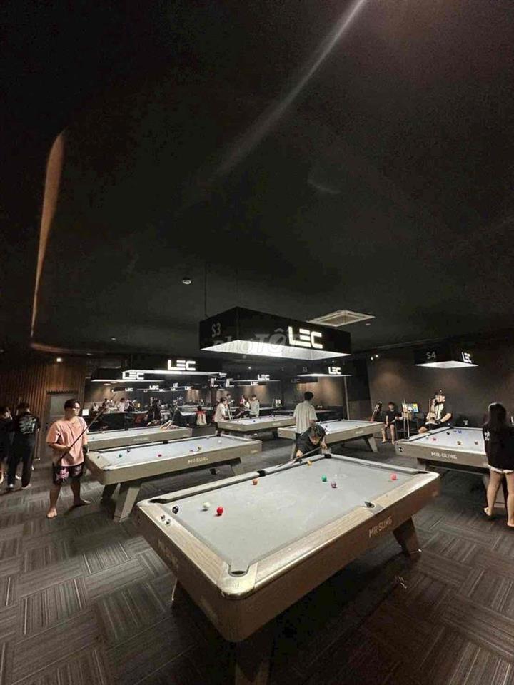 SANG NHƯỢNG CLB BILLIARDS 21 BÀN -QUẬN TÂN PHÚ -TP.HCM CHỈ 1 TỶ 900 TR