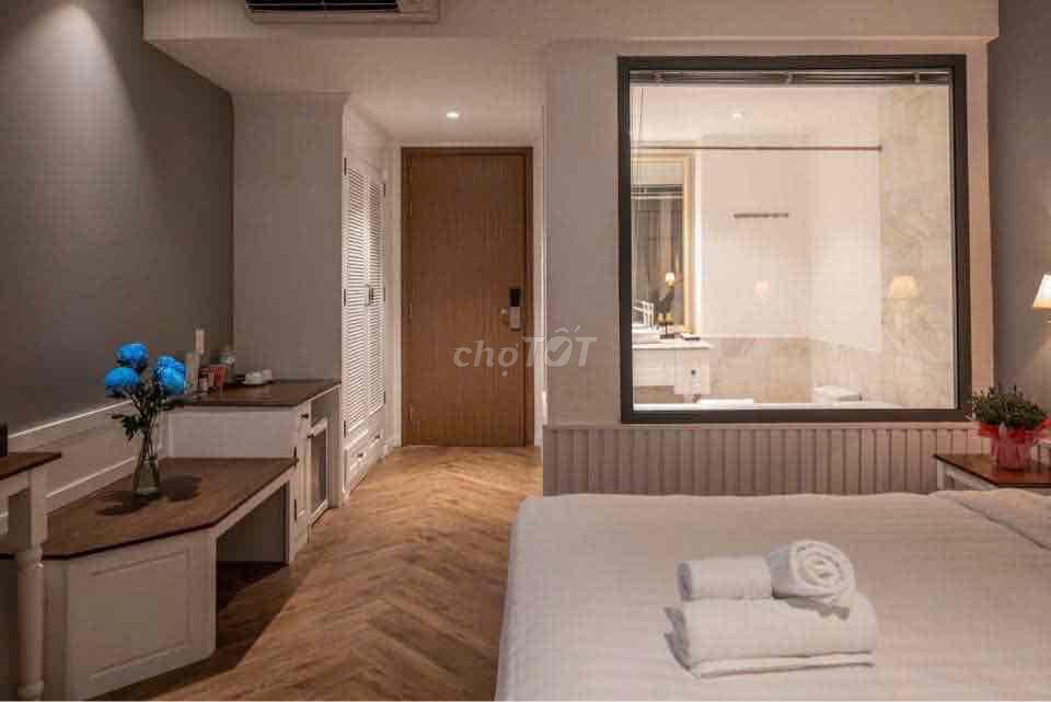 Khách sạn sầm uất Phú Mỹ Hưng/ Hotel for rent in PMH