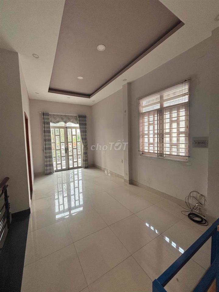 Cho thuê nhà NGUYÊN CĂN, tặng tiền mặt đón khách mới