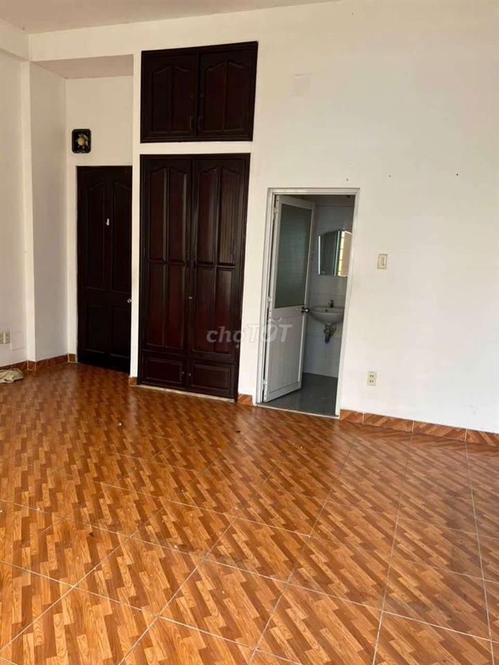 CHO THUÊ NHÀ NGUYÊN CĂN 1 TRỆT 2 LẦU 110M2 - KDC HỒNG LONG