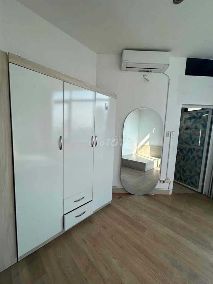 phòng 1N1K tại CÔNG VIÊN ĐỀN LỪ 1